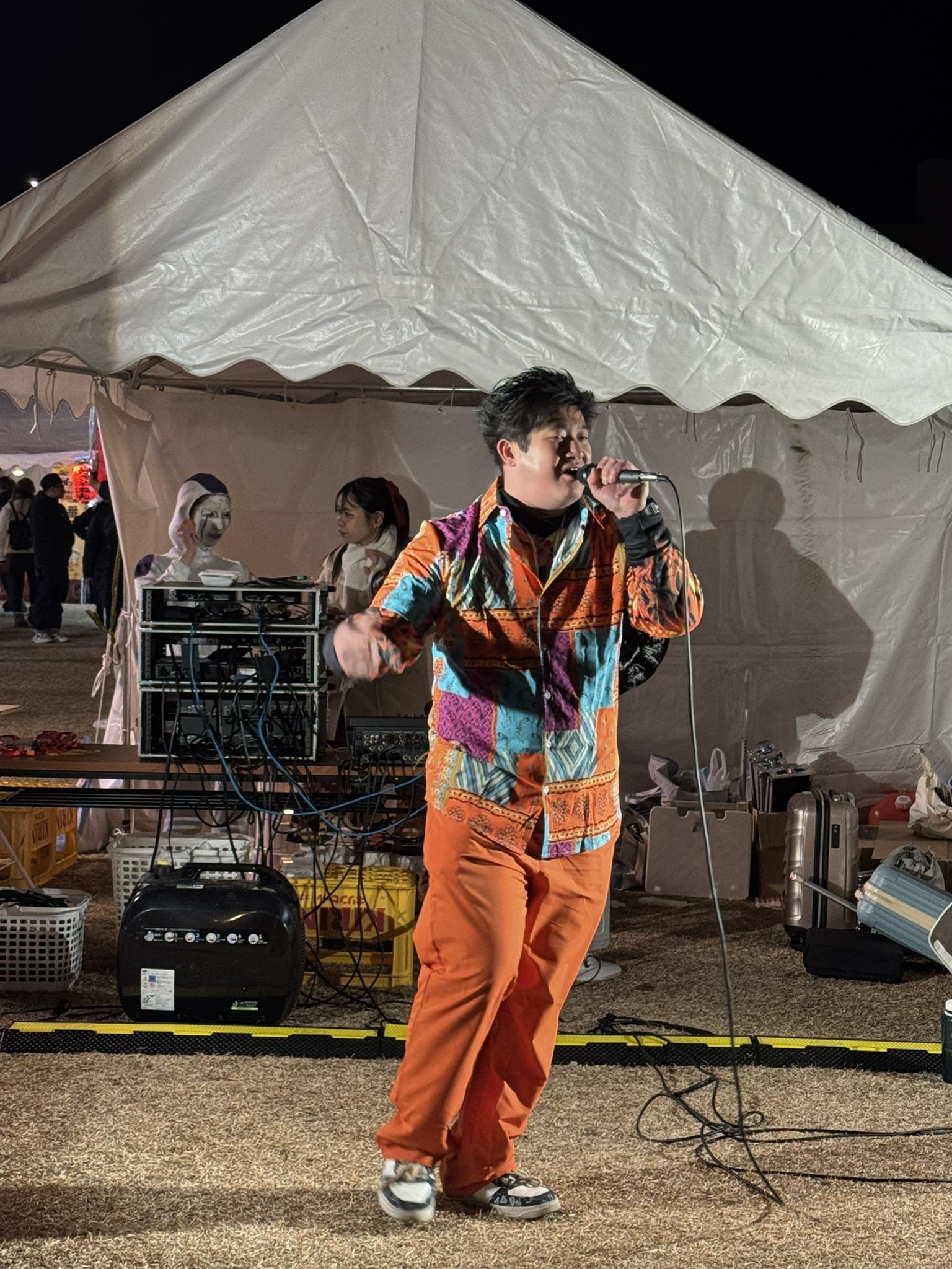 Showta a.k.a. DELI-TREE